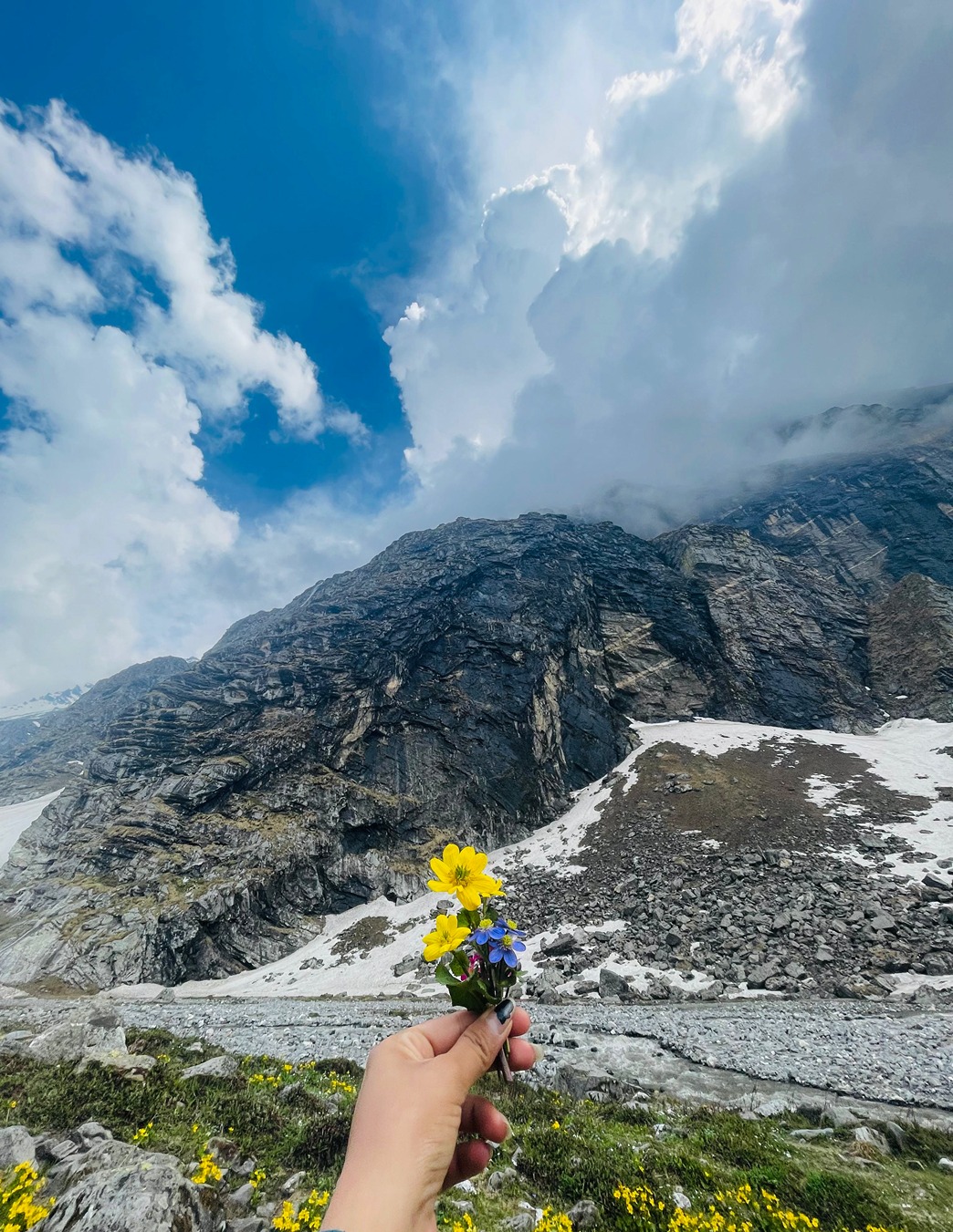 Hampta Pass Trek with Chandratal Lake - Image 10